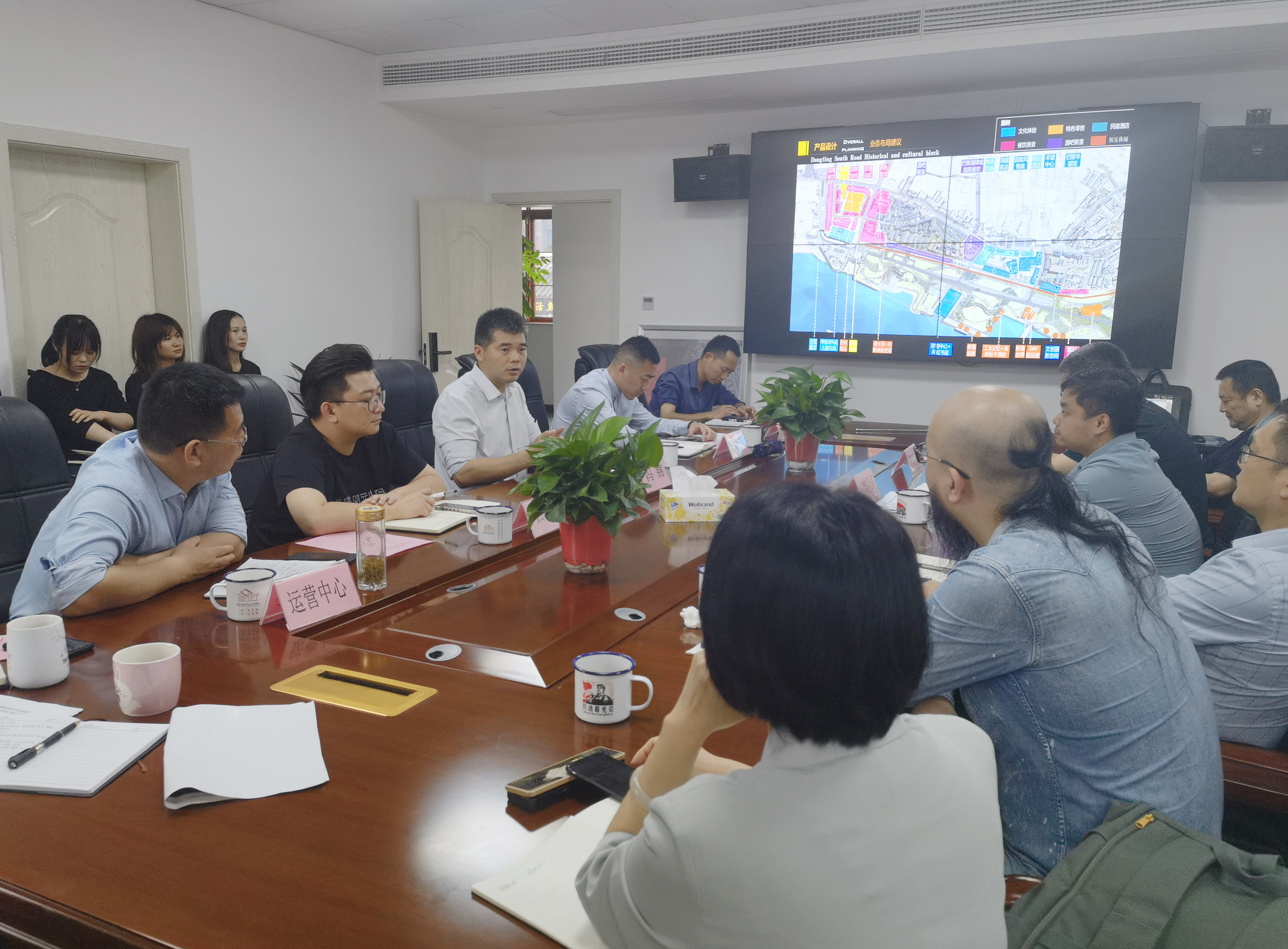 5.14洞庭南路歷史文化街區“四方會談”推進項目建設.jpg 5.14洞庭南路歷史文化街區“四方會談”推進項目建設.jpg