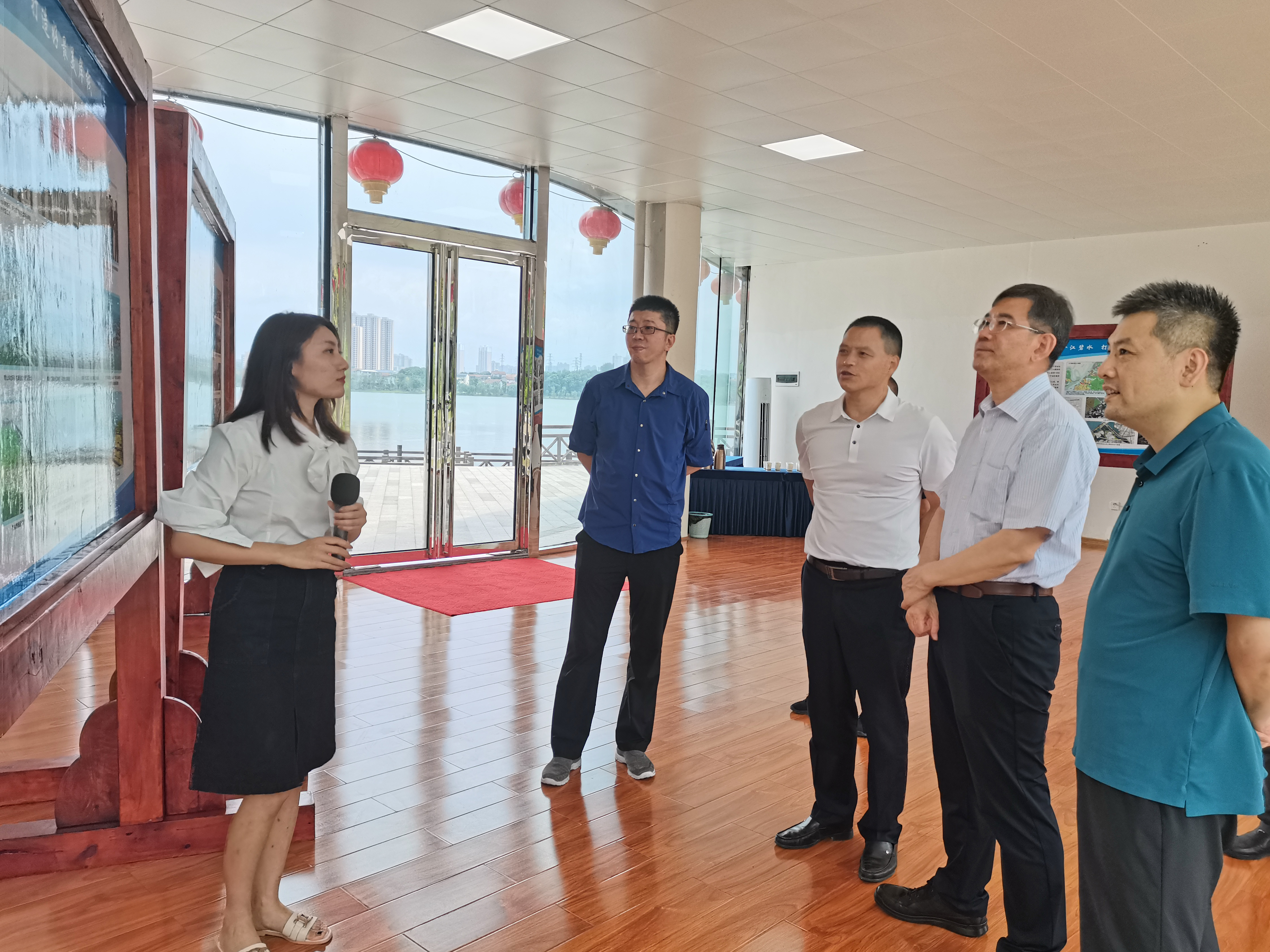 7.21國家開發銀行考察東風湖及己內酰胺片區.jpg 7.21國家開發銀行考察東風湖及己內酰胺片區.jpg